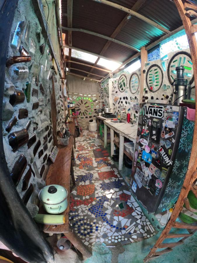 Reciclarte Galeria Hostal กาปูร์กานา ภายนอก รูปภาพ