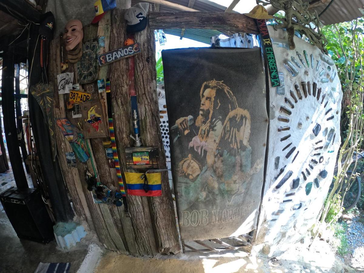 Reciclarte Galeria Hostal กาปูร์กานา ภายนอก รูปภาพ