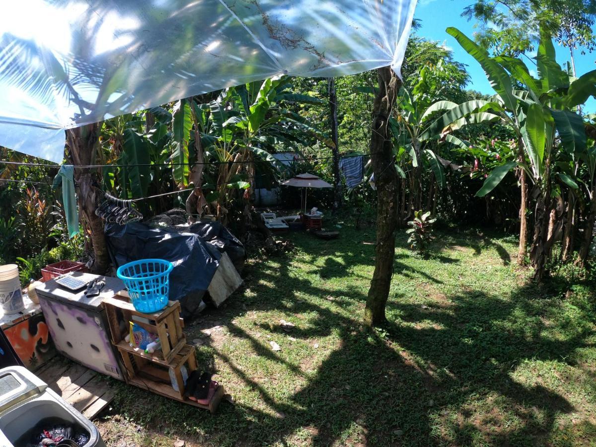 Reciclarte Galeria Hostal กาปูร์กานา ภายนอก รูปภาพ