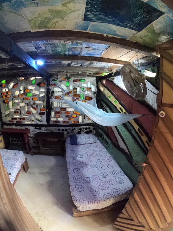 Reciclarte Galeria Hostal กาปูร์กานา ภายนอก รูปภาพ