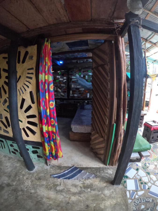 Reciclarte Galeria Hostal กาปูร์กานา ภายนอก รูปภาพ